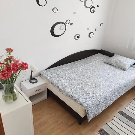 Kamilla Vendeghaz Тисафюред