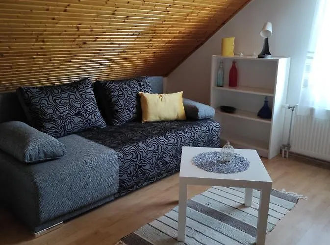 Kamilla Vendeghaz * Tiszafüred