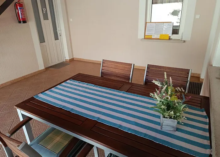 Kamilla Vendeghaz Tiszafüred