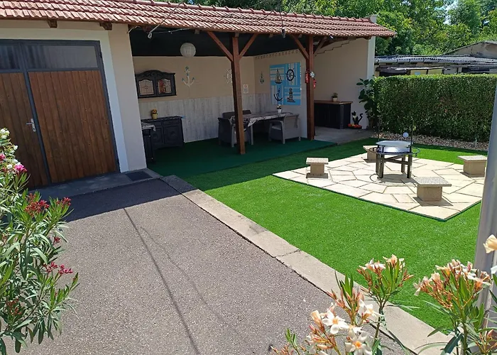 Kamilla Vendeghaz Apartament *